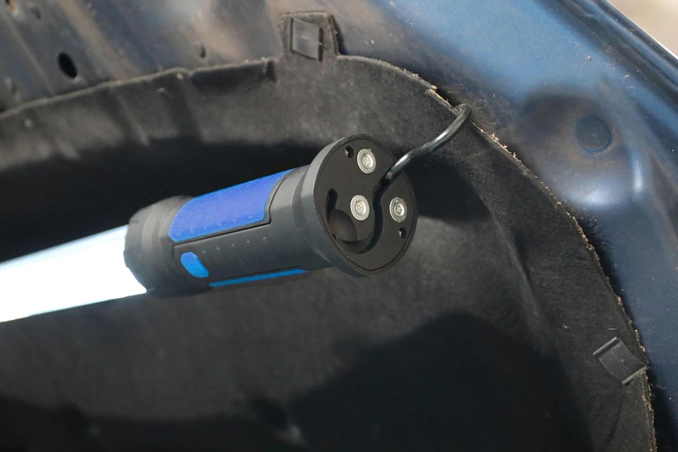 BGS LED-Motorhauben-Leuchte mit Akku - Bild 3 von 4