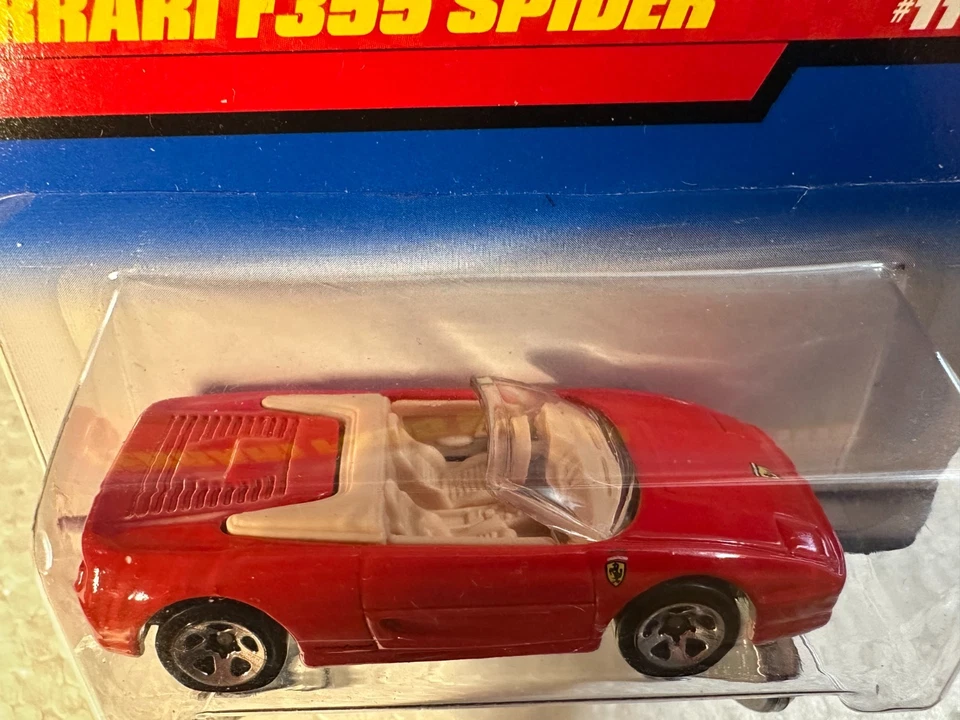 1999 Hot Wheels First Editions #1119 FERRARI F355 SPIDER RED W/5 spoke wheels - Image 3 of 4