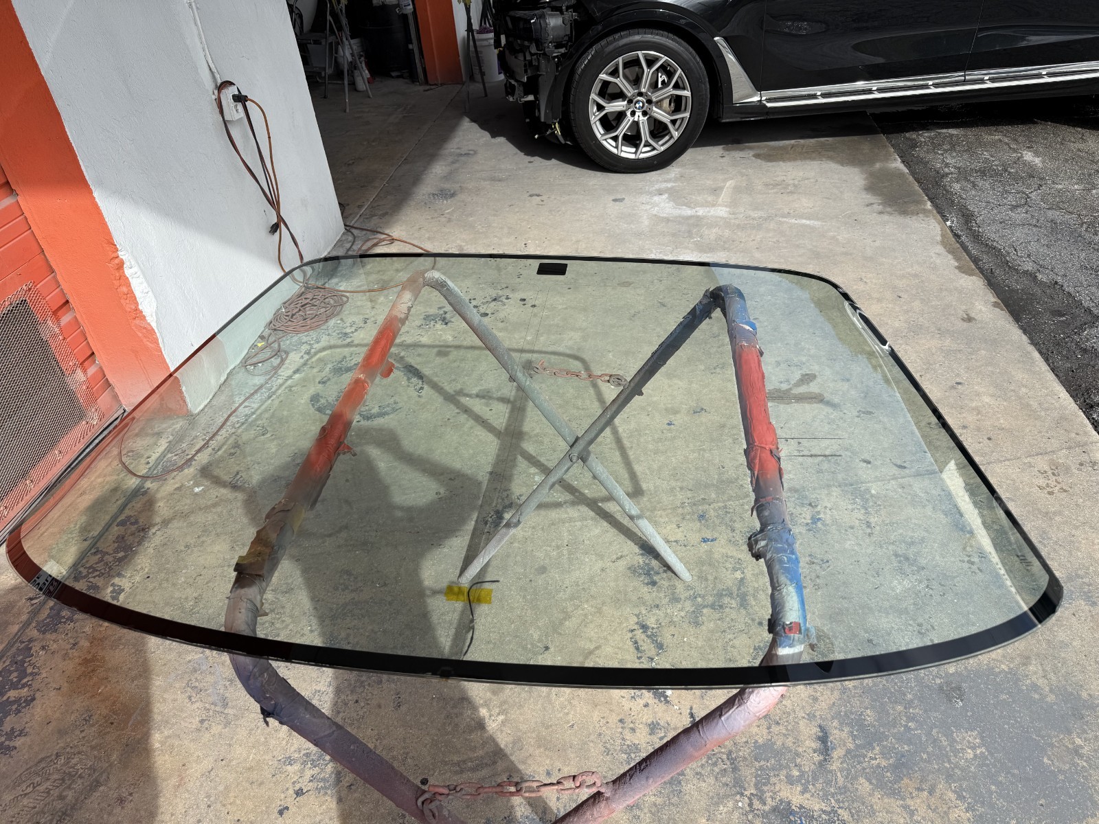 auto glass front windshield Ferrari Italia