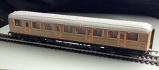 Hornby R477 OO Gauge 1st 3rd Teak Coach 22357 Perfect Condition in Original Box
