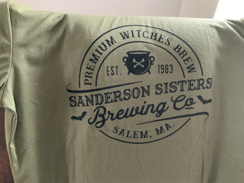 Sanderson Sisters Brewing Co Witches Brew Large Army Green T-Shirt 