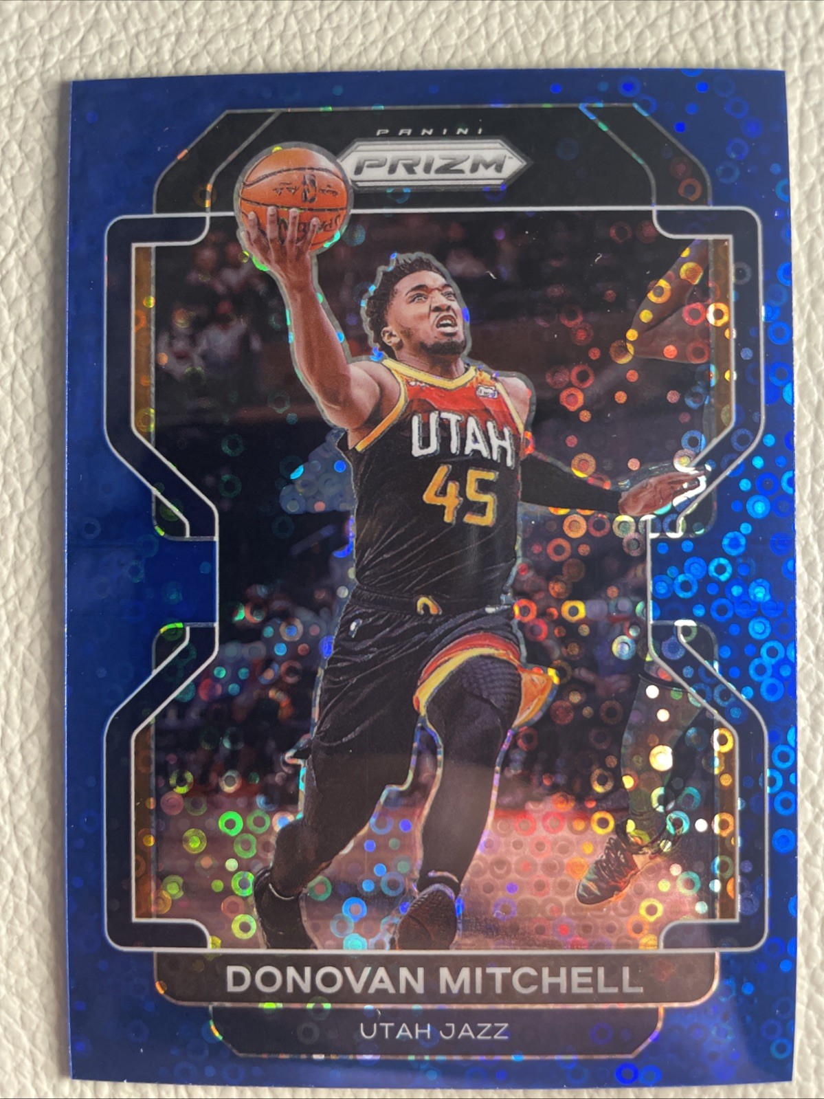 2021-22 Panini Prizm - Donovan Mitchell #72 Blue Fast Break Prizm /150