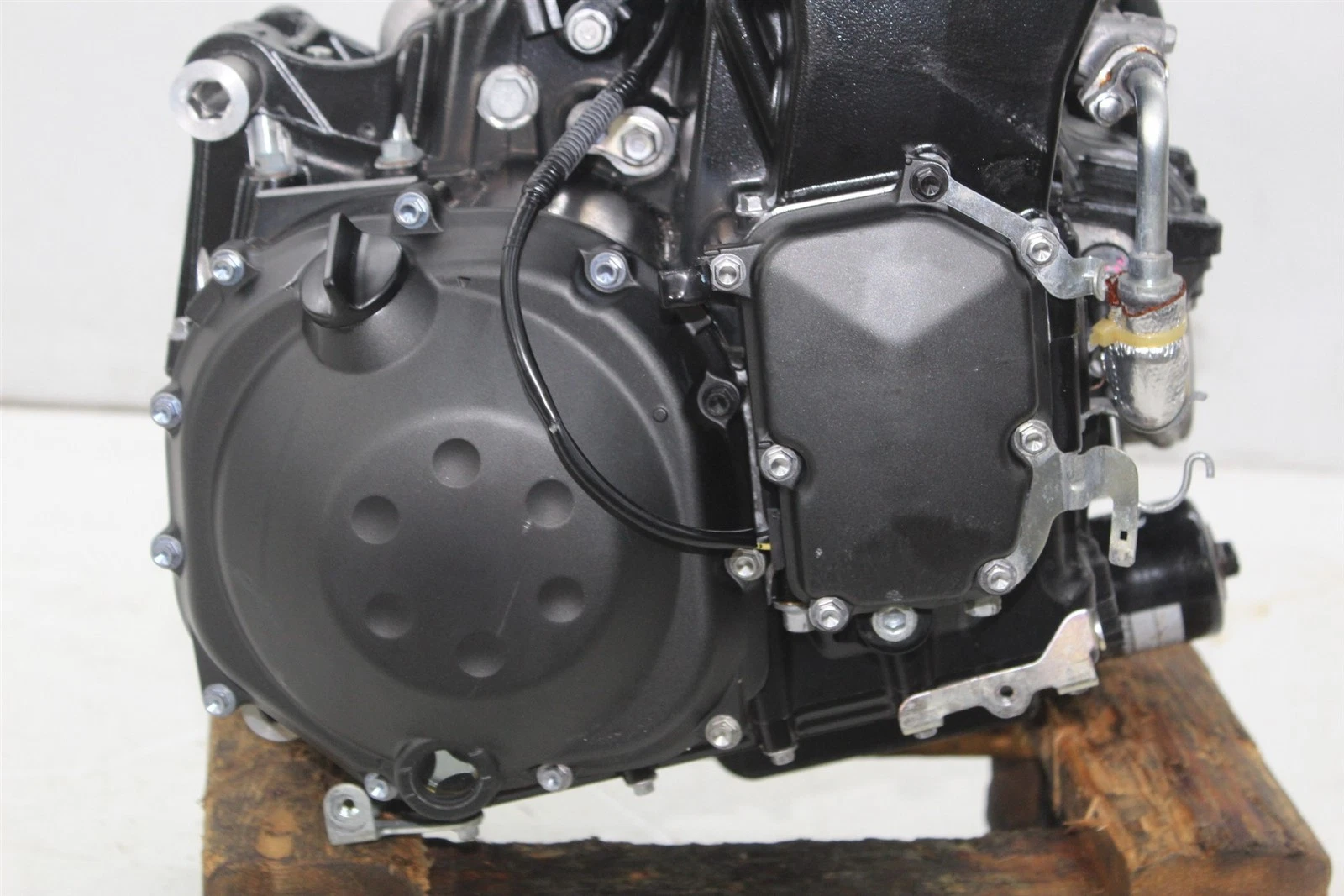 12-25 KAWASAKI ZX14R ENGINE MOTOR CYLINDER HEAD CASES CRANK