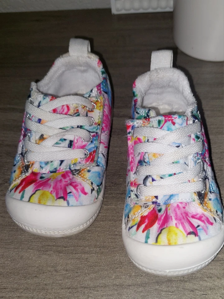 Roxy Baby Girl's Toddler Floral Velco Shoes Size 6 - Imagem 2 de 4