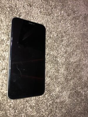 Apple iPhone XR - 64 GB - White (Unlocked) (Single SIM)