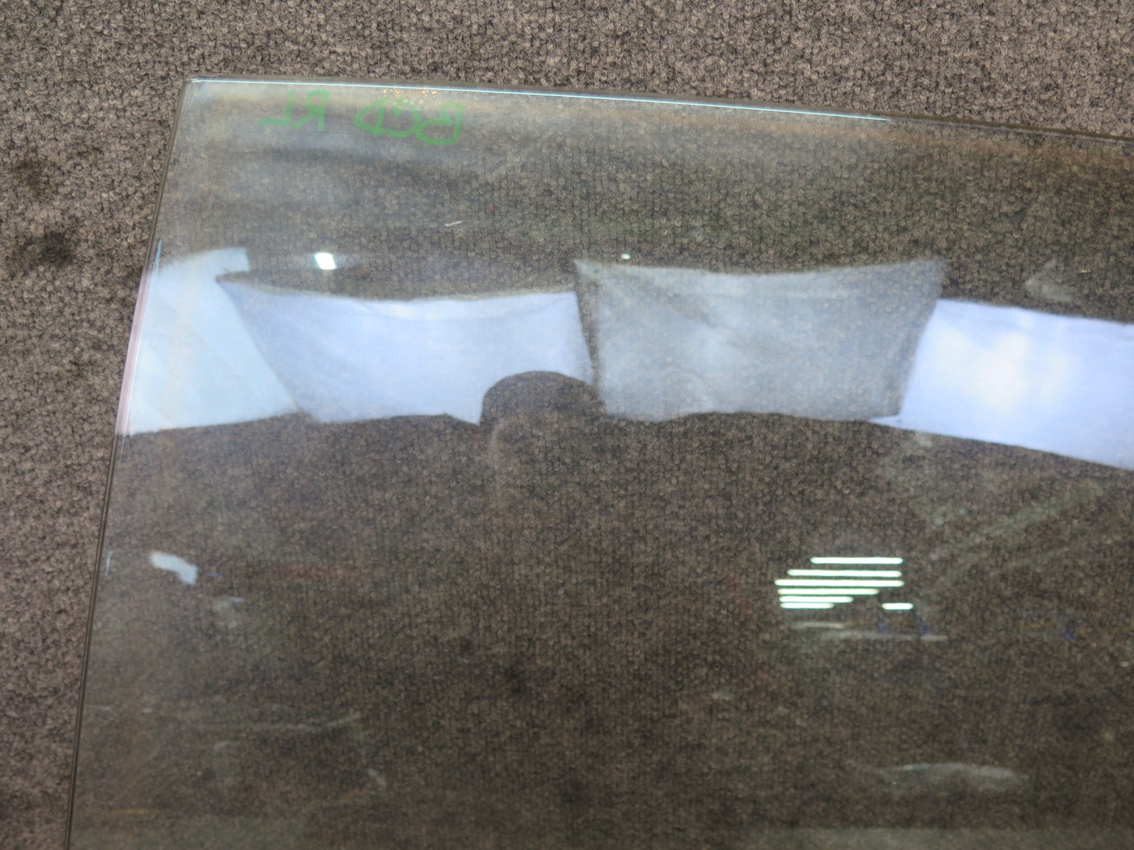 06-12 BENTLEY CONTINENTAL FLYING SPUR REAR LEFT DRIVER SIDE DOOR GLASS WINDOW