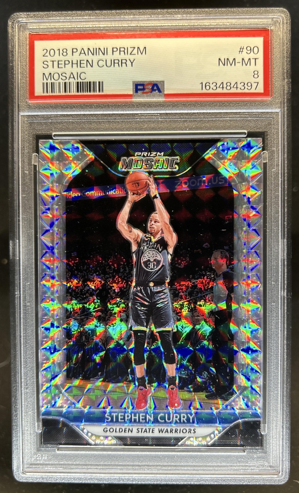 2018-19 Panini Mosaic Prizm Stephen Curry #90 Warriors PSA 8 (97)