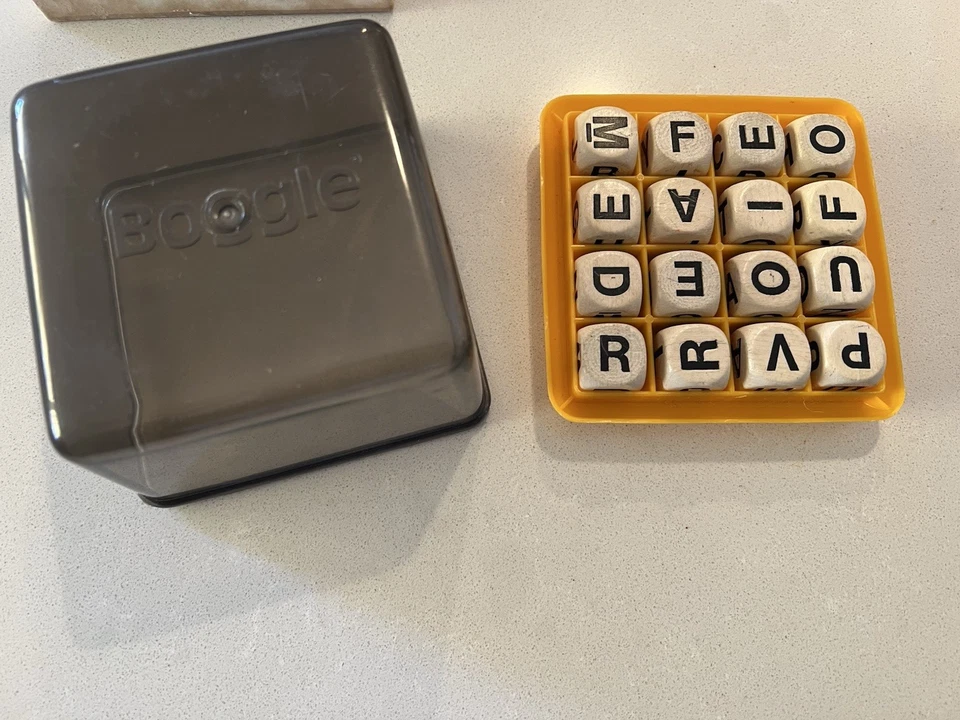Vintage WORD Boggle & NUMBER Boggle- 1976/1978 Parker Brothers - Image 3 of 4