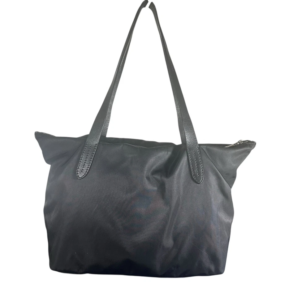 Bolso de Mano Cole Haan Negro Nylon Cuero Borde Cremallera Superior Bolso de Hombro Cartera de Viaje Foto 3 de 4