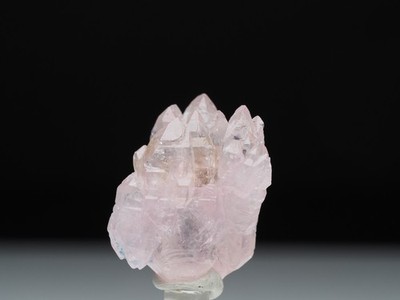 Rosenquarz, idiomorph, Pitorra Mine, Laranjeiras, Minas Gerais, Brasilien