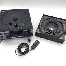 Kodak Carousel 4400 Slide Projector Wired Remote Transvue 80 Tray Powers On