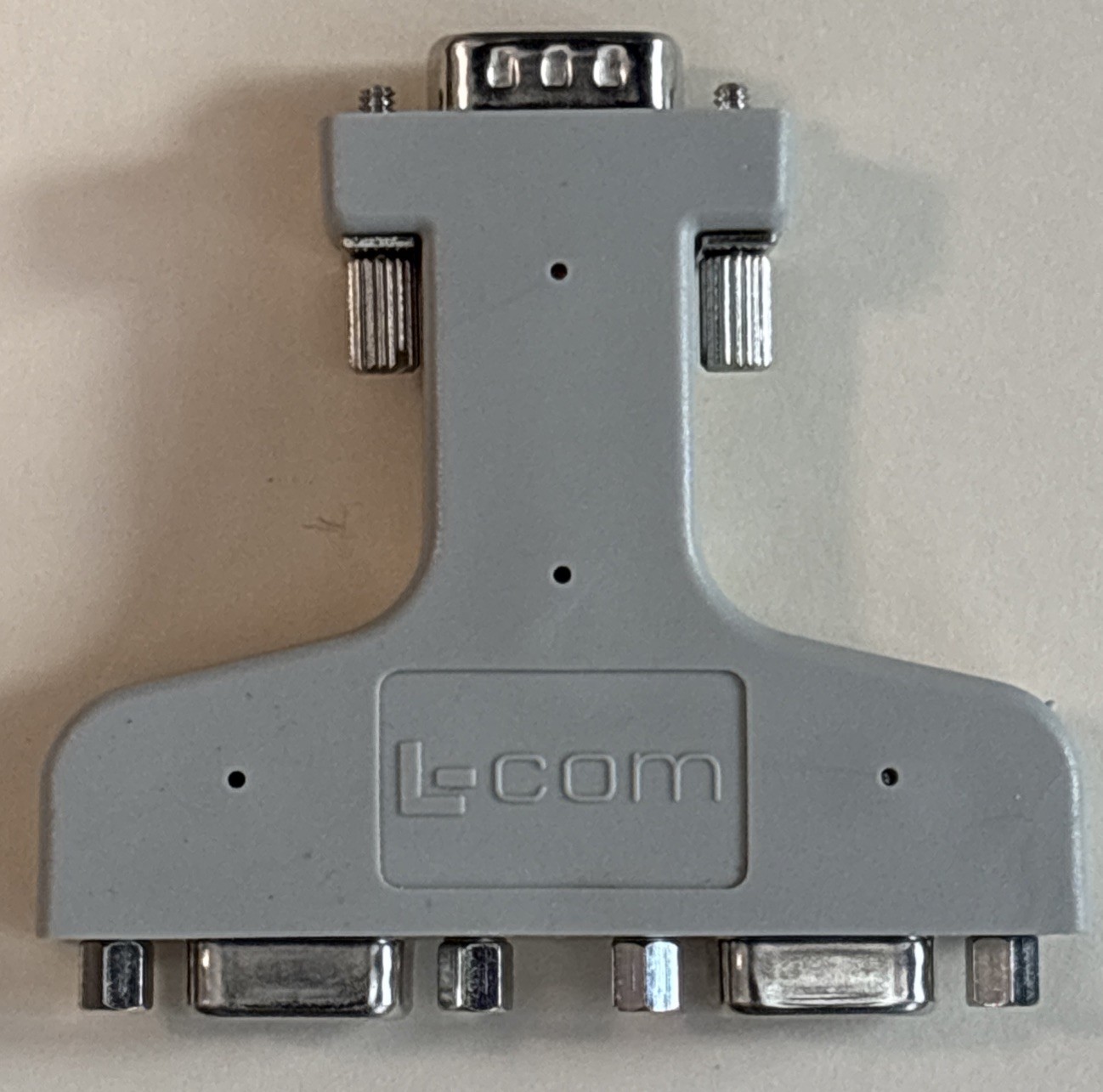 NEW L-Com ADPT-DB9Y DB9 Y Splitter Adapter Male to Dual Female Shielded