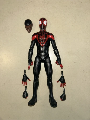 FIGURA HASBRO COMPLETA LEGENDS MILES MORALES SPIDER-MAN SPACE VENOM WAVE