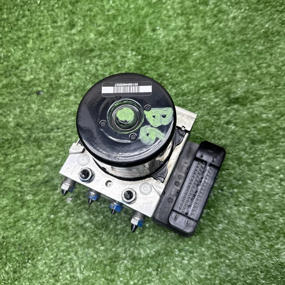 12-15 2.5L 大众帕萨特 ABS 防锁制动泵 1K0907379BK 1K0614517EA — 第 3/4 张图片