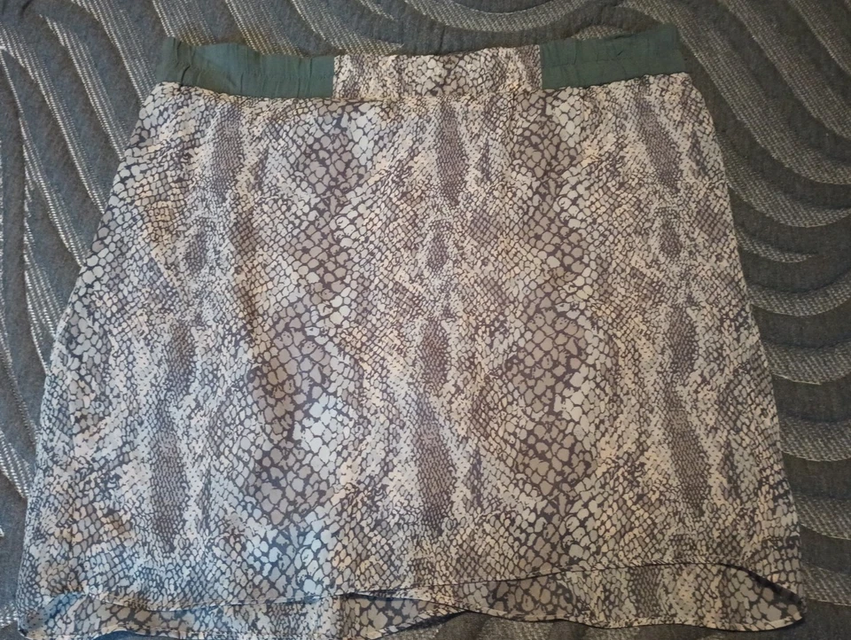 Юбка женская Ella Moss 100% шелк M средняя плиссированная короткая змеиная серо-серая - Изображение 2 из 4