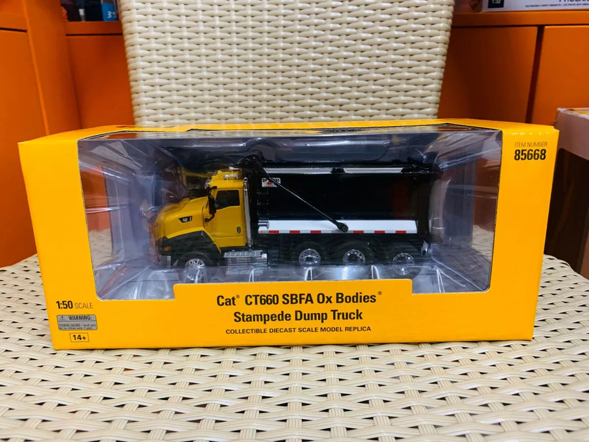 DM 1/50 Cat CT660 SBFA OX Bodies Stampede Dump Truck Diecast