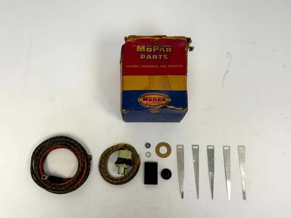 1950 Plymouth Chrysler Dodge DeSoto резервный свет проводка/оборудование 1345657 новый из старых запасов - Изображение 2 из 4