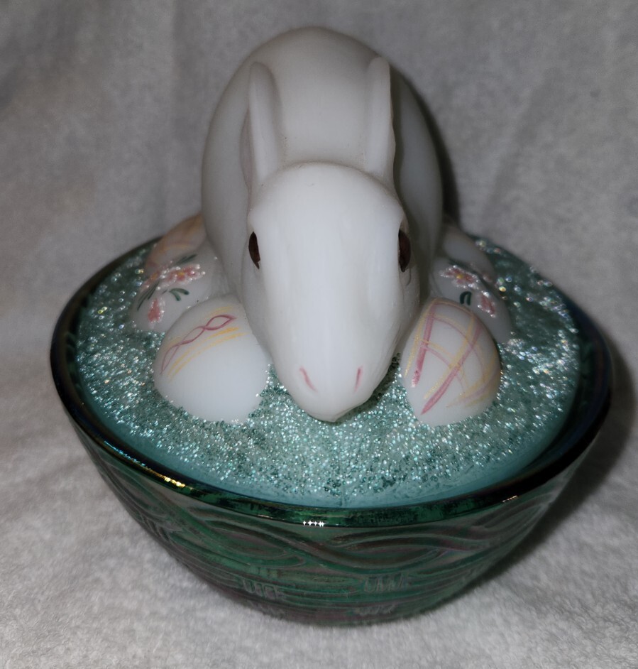 Fenton Art Glass Easter Bunny Rabbit On Nest Eggs Carnival