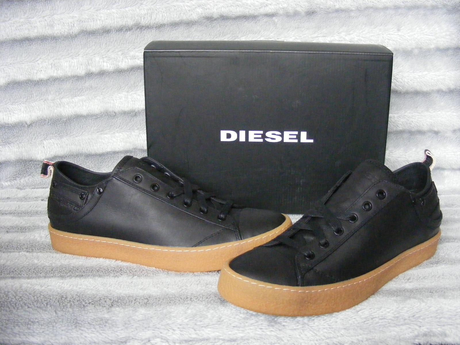 diesel men's sneakers amazon
