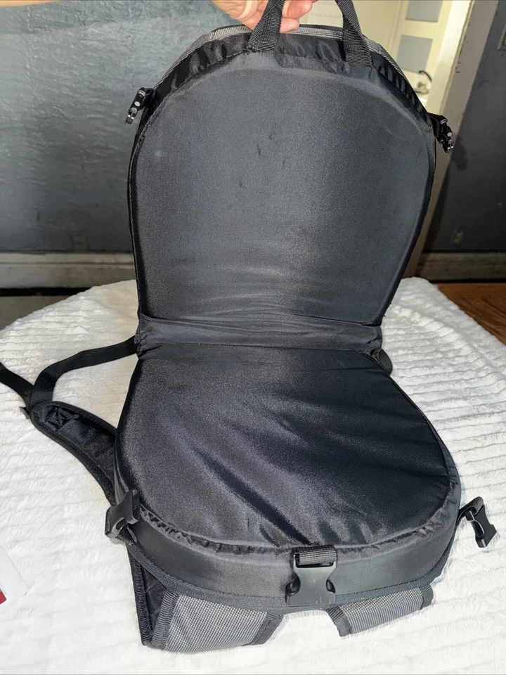 Mochila/silla plegable Ohio State Picnic Time Foto 2 de 4