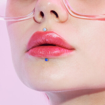 Monroe Labret Piercing In Silver Surgical Steel And Opal Set