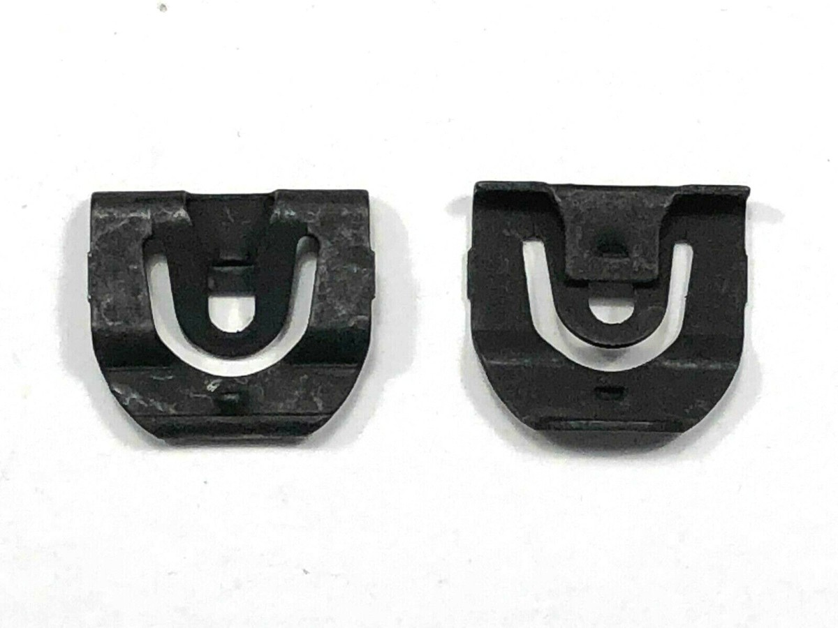 20 Clips De Moldura Para Parabrisas De GM (1964 En Adelante) – Con Acabado E-coat Negro