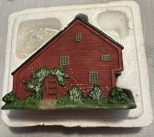 1998 Lang & Wise Town Hall collectibles Red Saltbox LSN #5 RARE