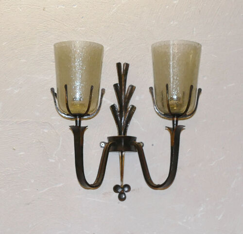 Wandlampe,geschmiedet, Eisen, 30er Jahre, Burg Lichtenfels, graues Bläschen-Glas