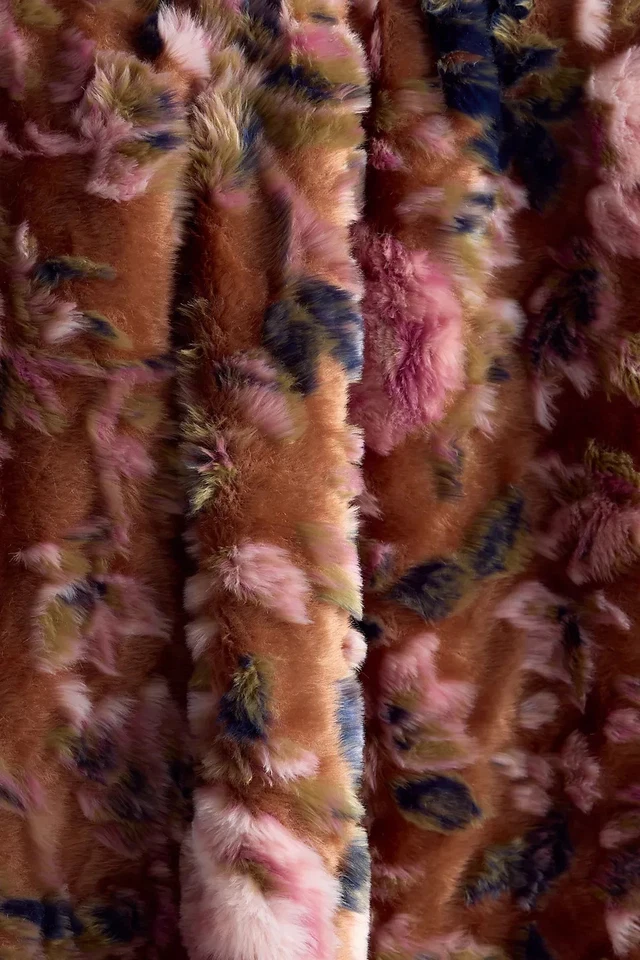 Anthropologie - Seren Floral Jacquard Faux-Fur Throw Blanket 50" x 70- Mega Sale - Image 3 of 4