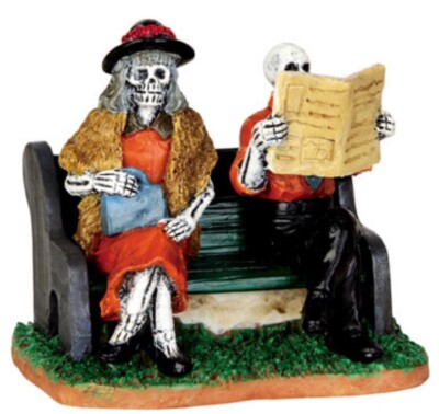 Lemax Spooky Town Really Late Train # 42205 Figurines Brand New
