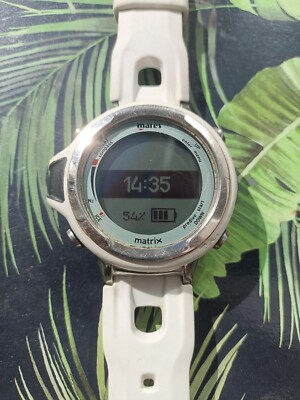 Mares Matrix Tauchcomputer weiß Tauchen Schwimmuhr Armbanduhr und Ladegerät