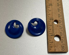 Blue Enamel Round Shape Earring with a Neat Swirl Design