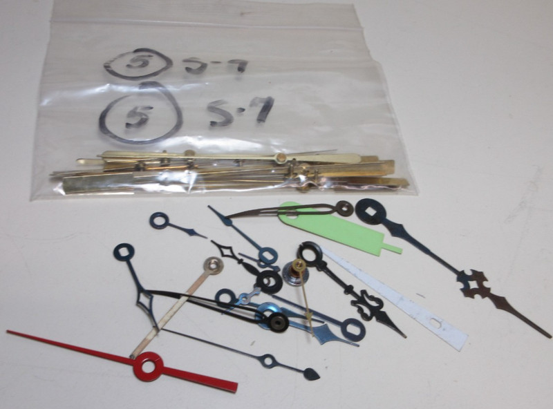 LOT OF VINTAGE MODERN CLOCK HANDS CLOCKMAKER REPAIR PARTS CRAFT ASSORTED #33