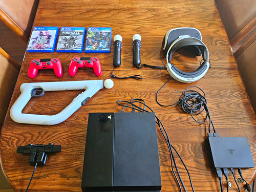 Sony PlayStation 4 PS4 Console Bundle w/ VR Headset, Camera, Controllers & Games