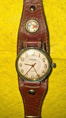 Vintage Original Soviet Mechanical Wrist Watch Wostok Vostok Mir 1970s 18 Jewels