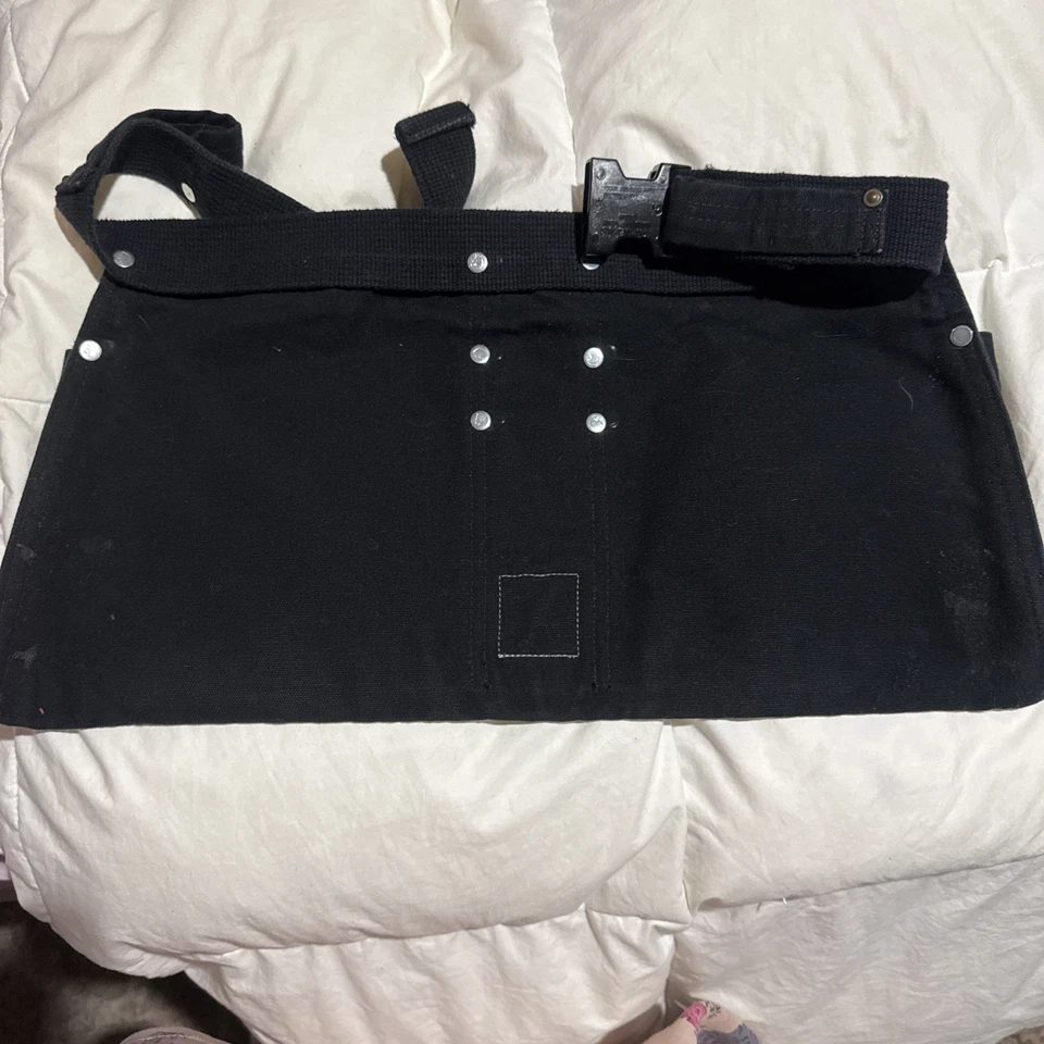 Carhartt Black Womans’s Utility Belt Or Waitress Apron - Image 4 of 4