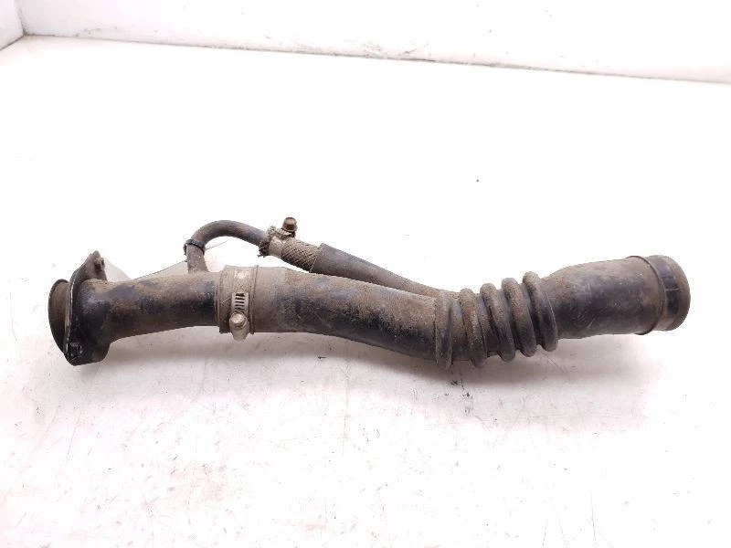 Toyota Pickup Deluxe 1993 2,4 L4x4 cuello de llenado de combustible  Foto 2 de 4