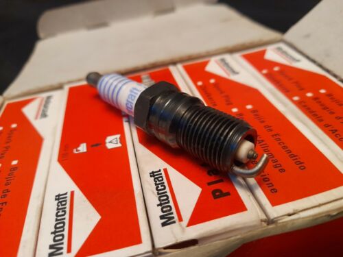 Motorcraft AGRF 22PP1 Spark Plugs Platinum X10 Box NOS (FORD, Escort, Fiesta) - Picture 4 of 5