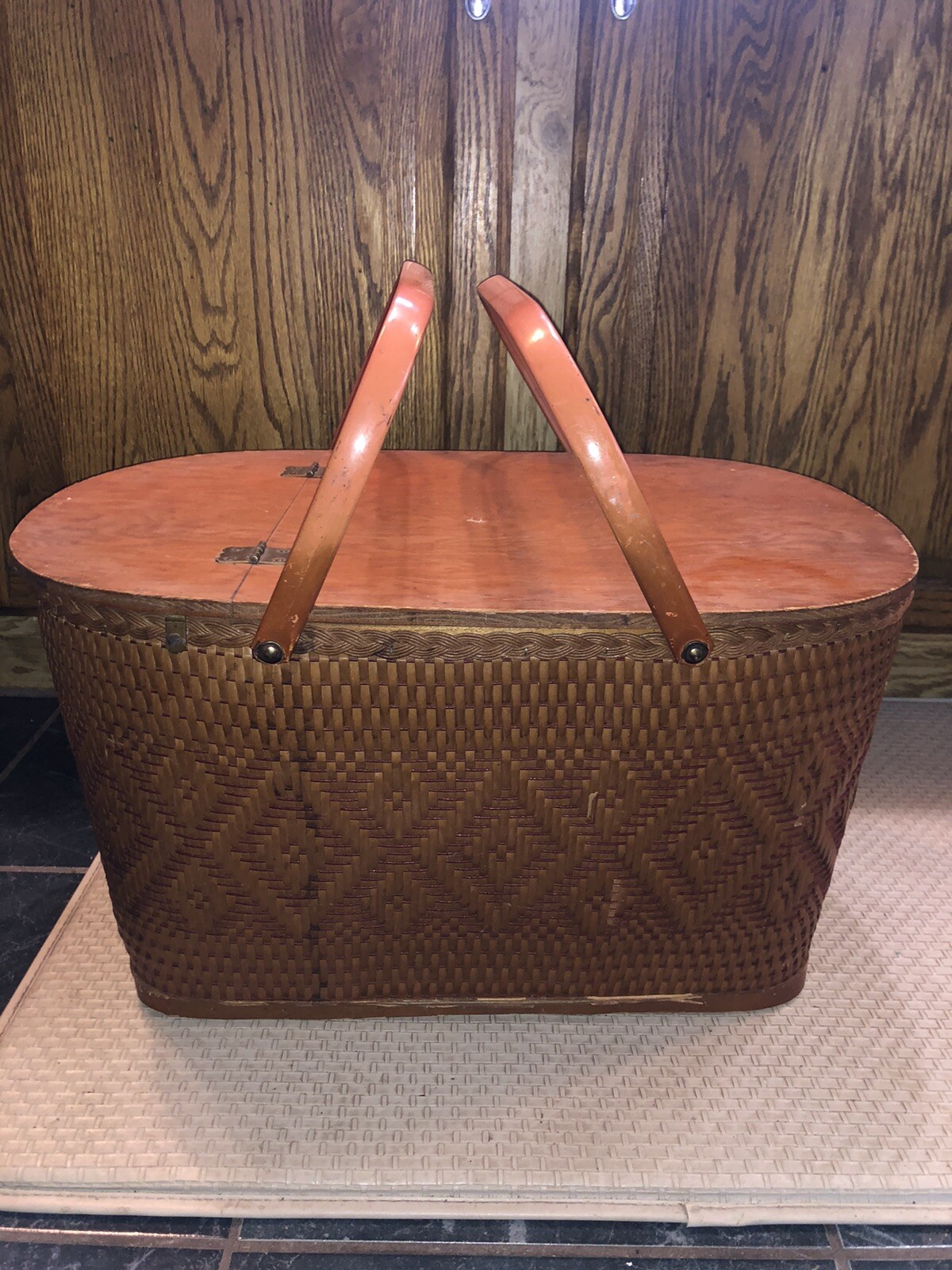 Redmon Picnic Baskets Peru Indiana Woven Camper Wood Metal Wicker 22