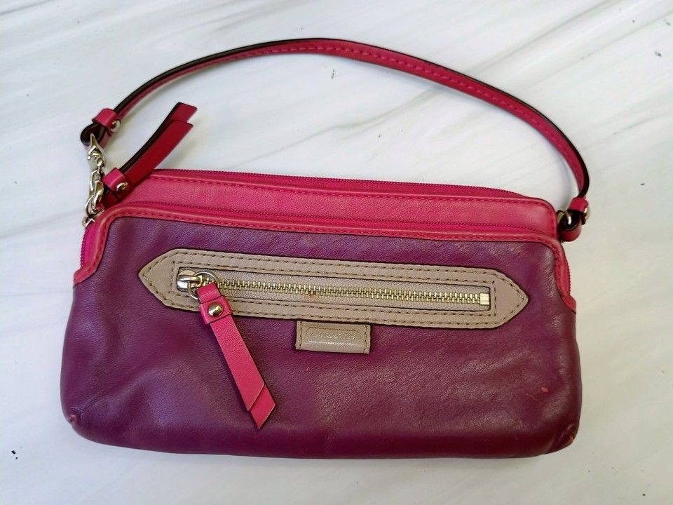 COACH Daisy Spectator Luxury Purple/Magenta Leather Wallet Clutch Wristlet