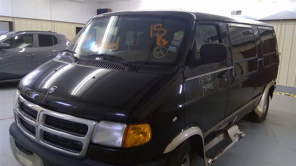 Engine 8-318 5.2L Gasoline VIN Y 8th Digit Fits 98-03 DODGE 1500 VAN 1627948 - Image 3 of 4