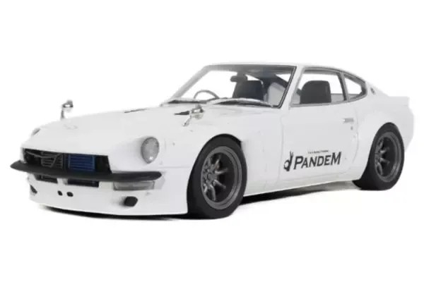 OttO mobile OTM1167 1/18 Nissan Fairlady Z 2015 Auto Modello Bianco Limited