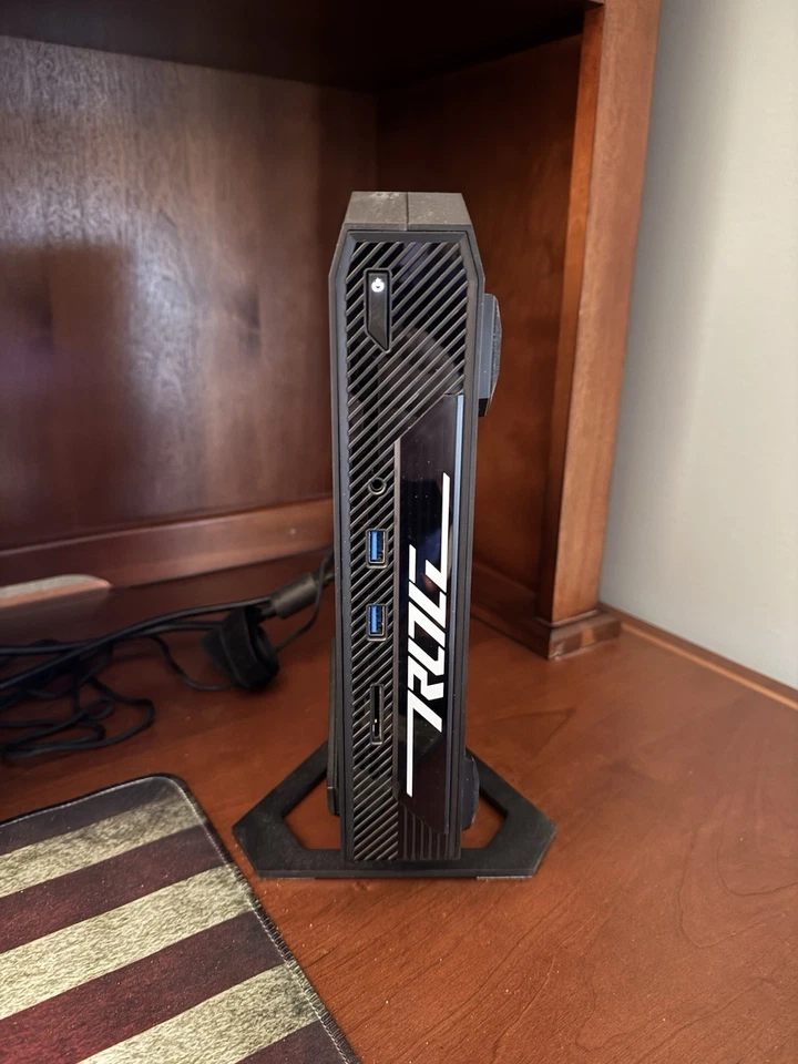 ASUS ROG NUC 970 Intel Core Ultra 9-185H NVIDIA GeForce RTX4070 9 Tb Ssd - Image 2 of 4