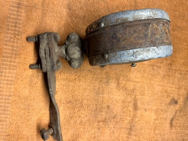 KD LAMP CO MODEL #700 MONOGRAM LENS AUTO SPOT FOG LAMP 1920'S 1930's Ford Jalopy Foto 3 de 4