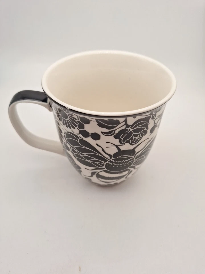 Taza de café Karma Boho abeja blanca y negra Foto 2 de 4