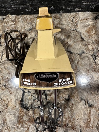 Vintage Sunbeam Mixmaster Hand Mixer 5 Speed Harvest Gold Tested Retro Kitchen - Picture 8 of 10