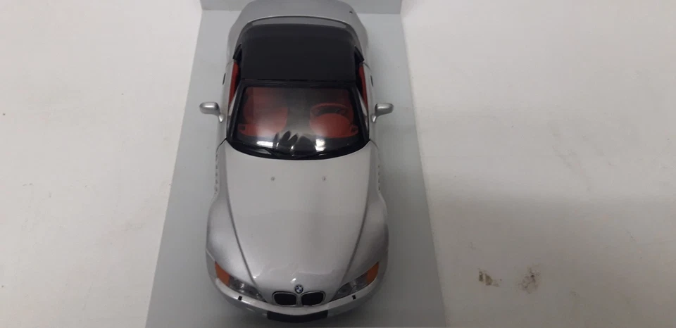 1/18 BMW Z3 Roadster 1,9 soft top - 1998 - silver - UT Models - Immagine 4 di 4