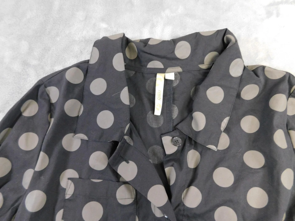 Cómoda Camisa EE. UU. Para Mujer Grande Negra Gris Lunares Botón Frontal Túnica Dobladillo Burbuja Foto 4 de 4