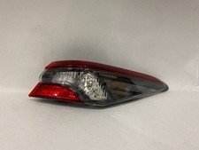 Feu arrière Toyota CAMRY