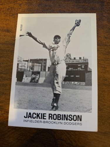 Jackie Robinson #20 1977 TCMA Renata Galasso card